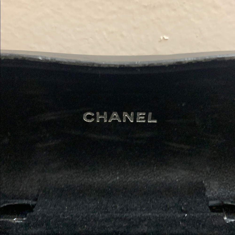 CHANEL Black Leather Eyewear Case Crystal Logo Embellishment - Picture 7 of 10